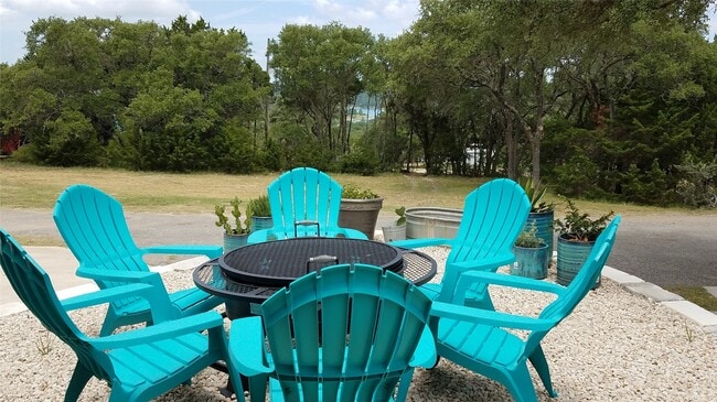 Building Photo - 2055 Island View