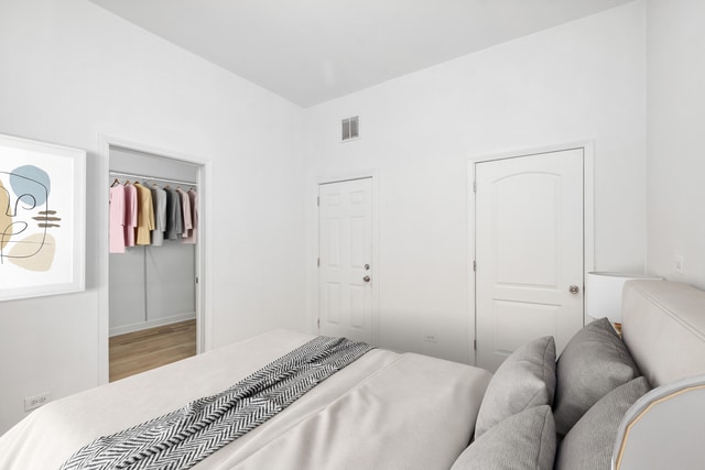 Building Photo - 1041 S Oakley Blvd