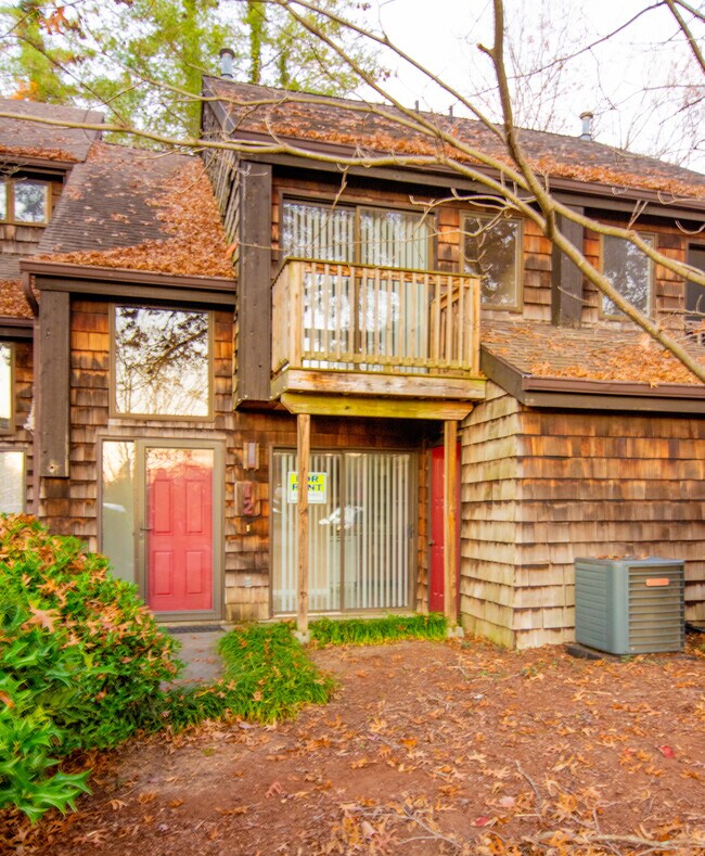 Front View of Condo - 115 Beechnut St