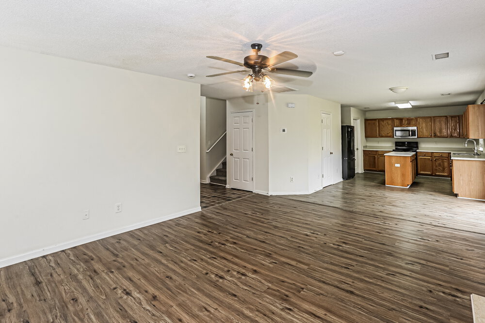Building Photo - 1036 Meadowbrook Ln SW