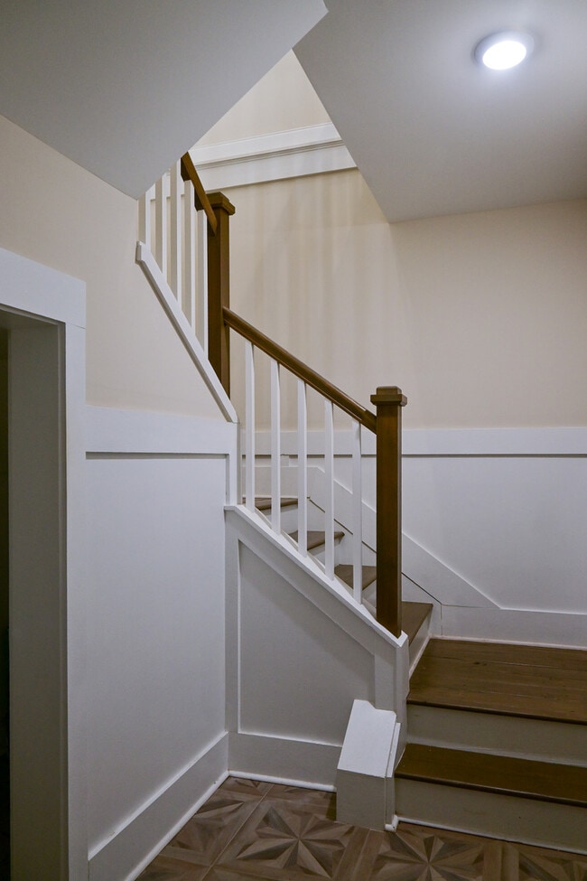 Building Photo - 1013 Marsh Vw Dr