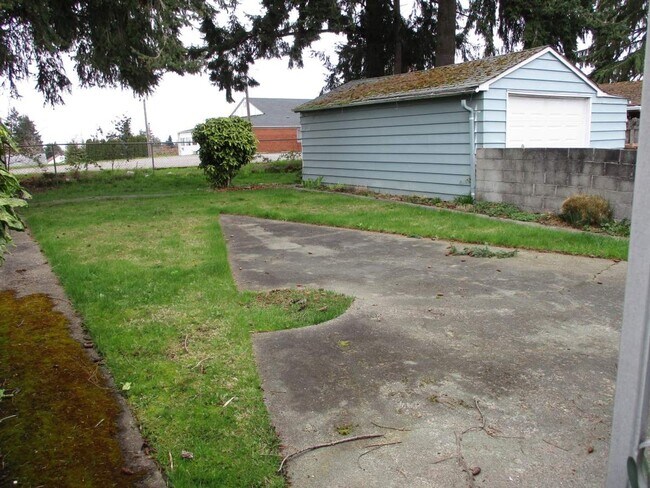 Building Photo - Charming 2 Bedroom 1 bath in Tacoma