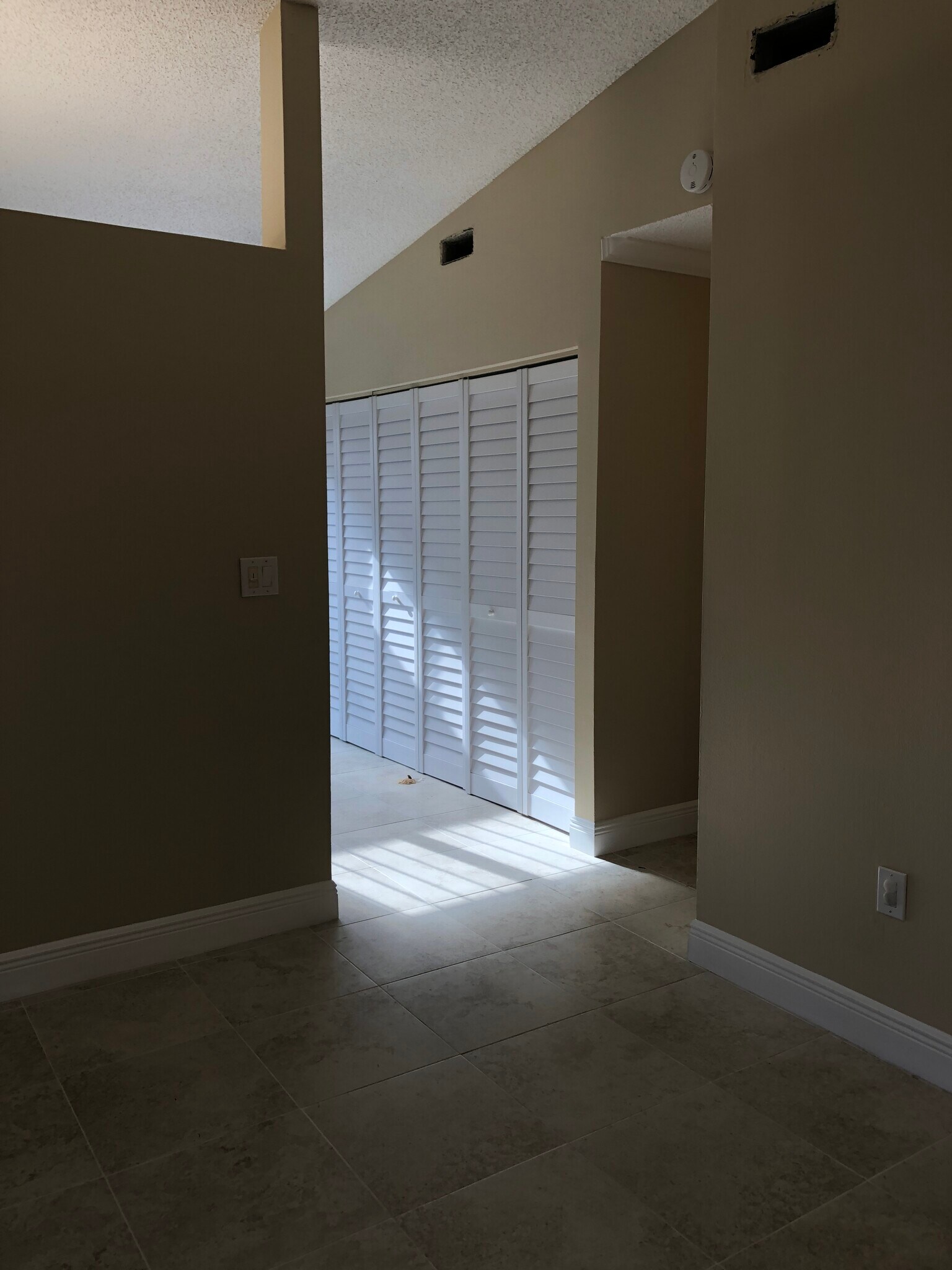 Building Photo - 9164 SW 132nd Ln