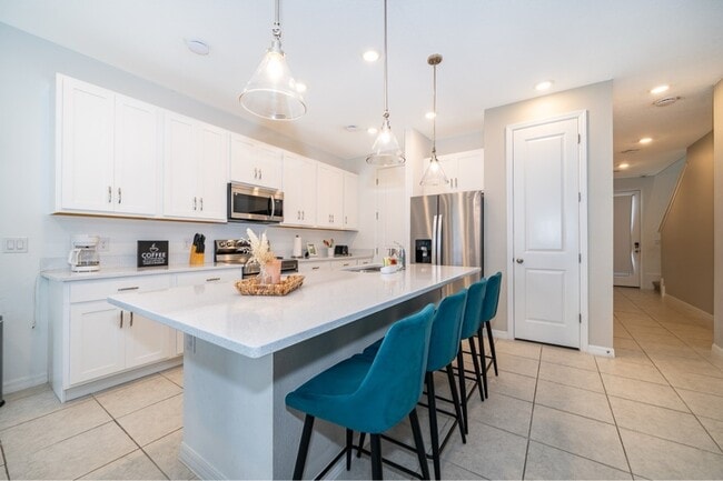 Building Photo - 1013 Plantation Ln