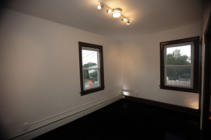 Building Photo - 86 Edgewood Ave
