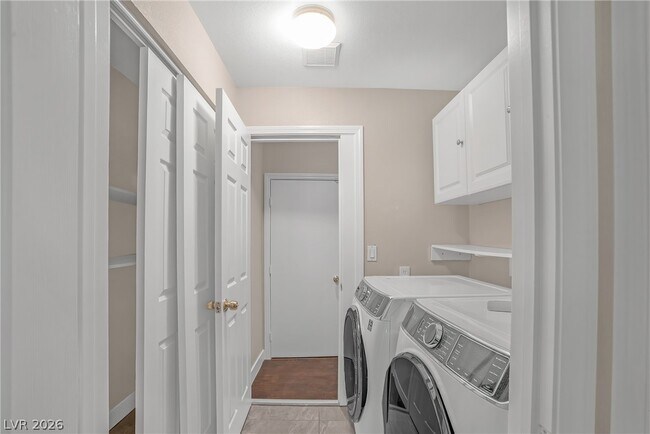 Building Photo - 8305 S Brewster Valley St