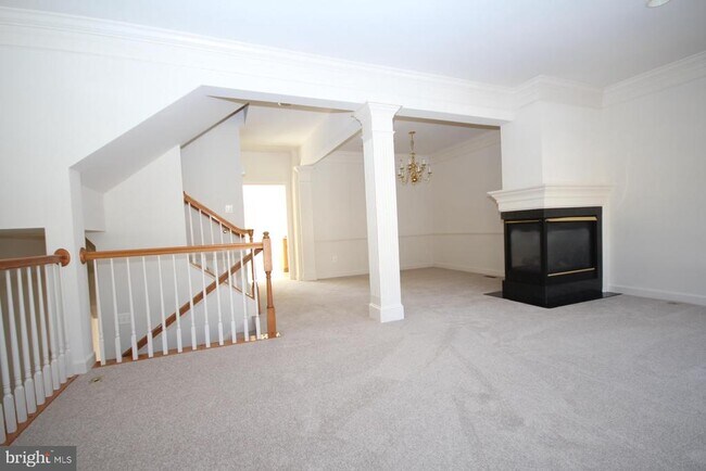 Building Photo - 8025 Samuel Wallis St