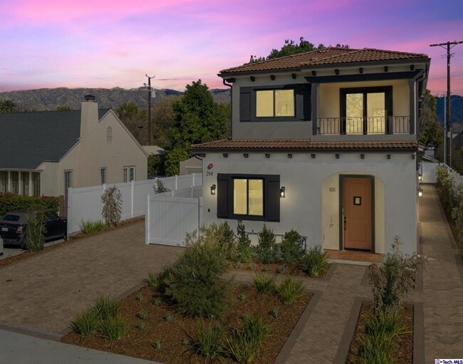 Building Photo - 214 N Orchard Dr