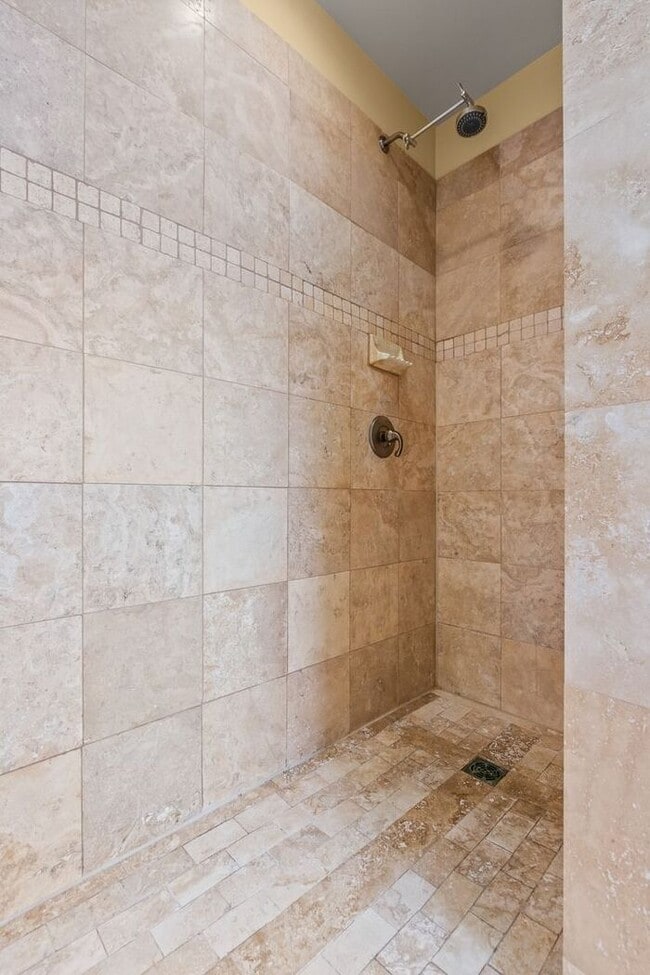 Building Photo - Quintessential West Seattle Townhome with Air Conditioning