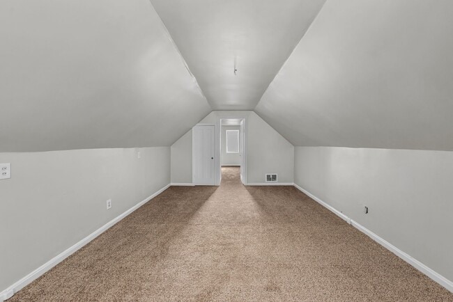 Building Photo - 2455 Nova Ave