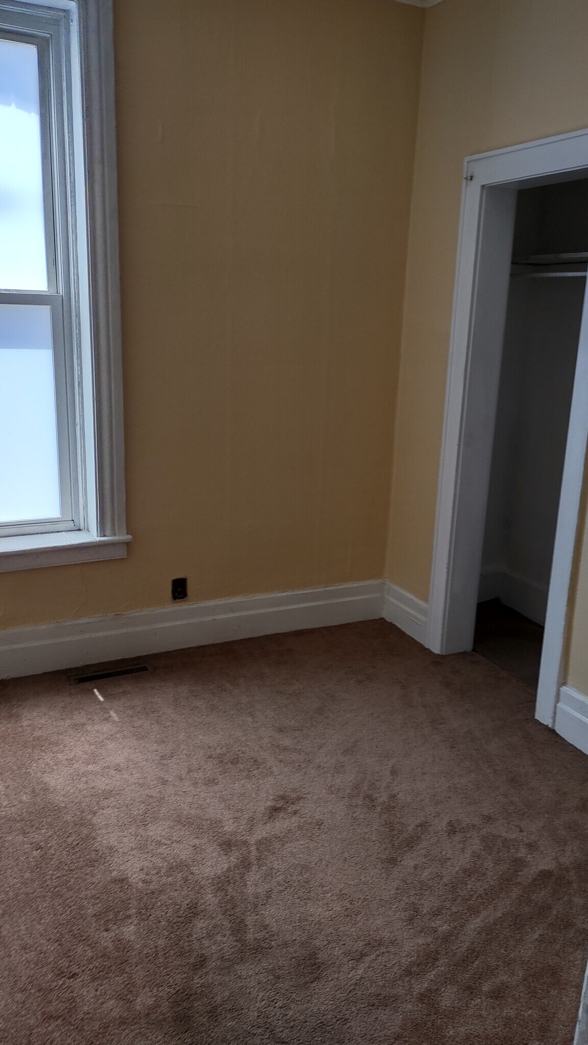 Building Photo - 310 3rd St