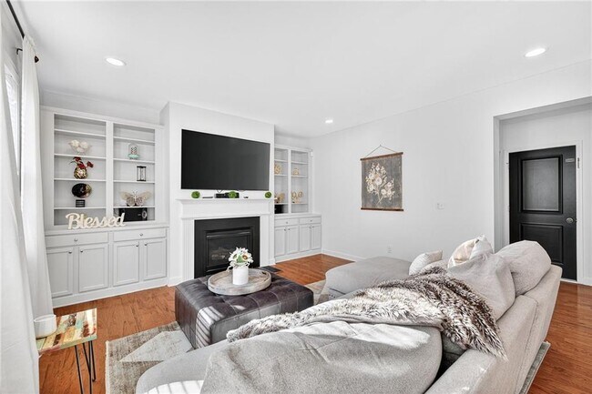 Building Photo - 4471 Redan Ct