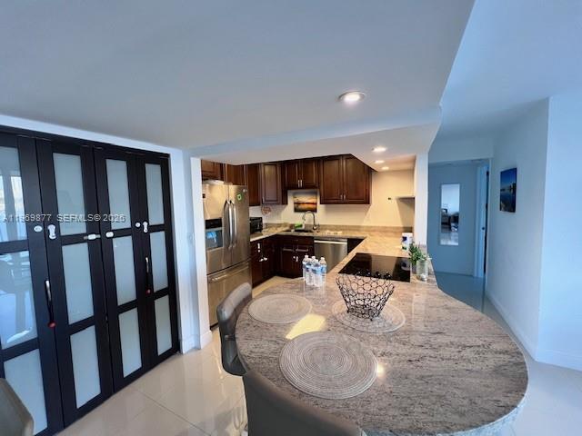 Building Photo - 16570 NE 26th Ave