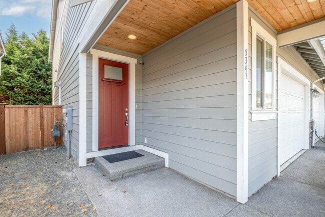 Building Photo - 5343 50th Ave SE
