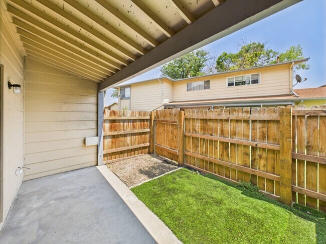 Building Photo - 1044 Coronado Pkwy S