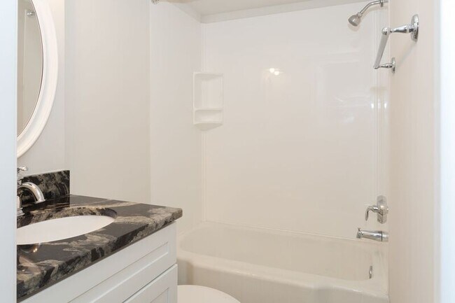Building Photo - 249 Stribling Ave