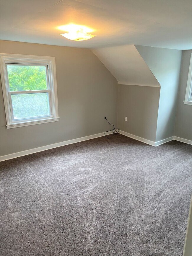 Building Photo - 12114 Garland Dr