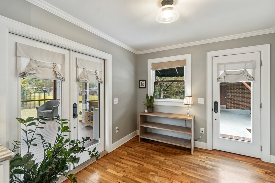 Building Photo - 507 Georgetown Rd NW