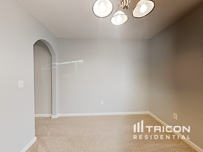 Building Photo - 7089 Merrywood Dr
