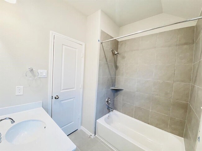 Building Photo - 10714 Ashlesha Ln