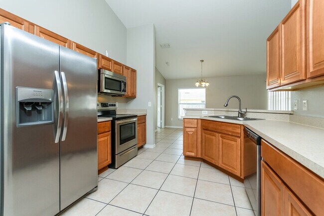 Building Photo - 803 Halifax Dr