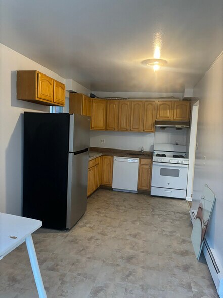 Building Photo - 99-47 62nd Rd