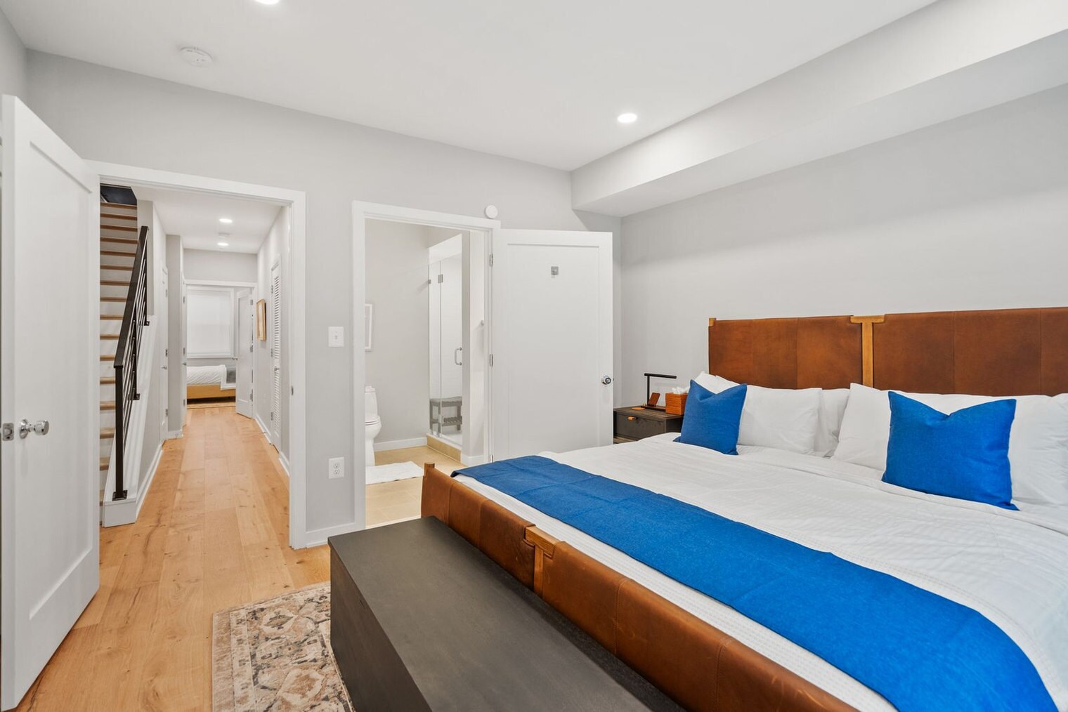 Building Photo - 418 D St SE