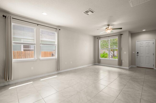 Building Photo - 1907 Rinker Ranch Dr