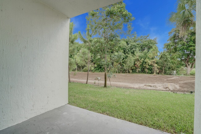 Building Photo - 352 Bella Sol Way