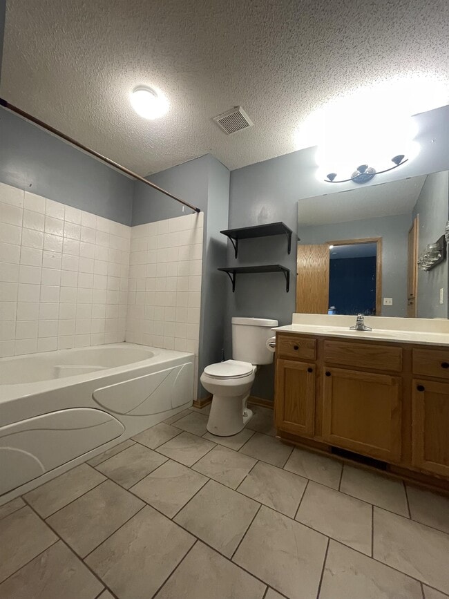 Building Photo - 14534 Lockslie Trail