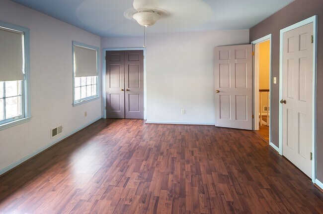 Building Photo - 4682 Sharon Valley Ct