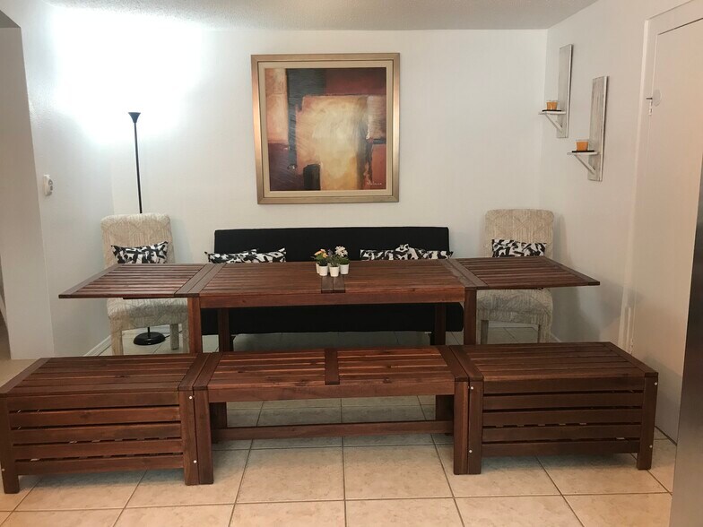 Extended Modern Dining area with Sleeping sofa if requested. - 2440 Manasota Beach Rd