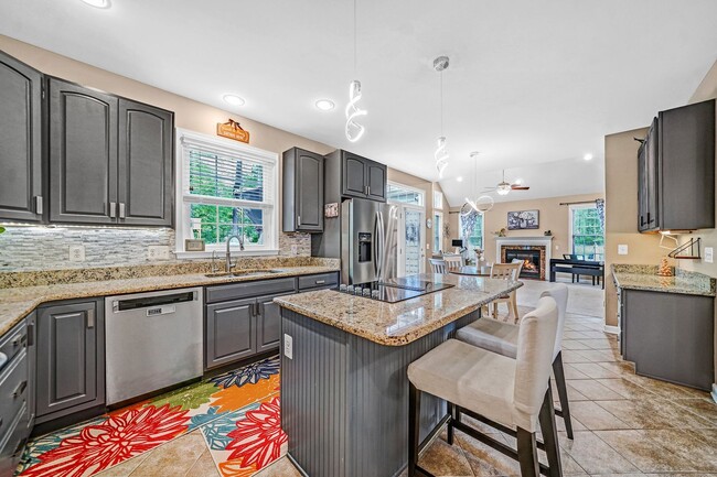 Building Photo - 4 Bedroom 4 Bath culdesac home in the Hart...