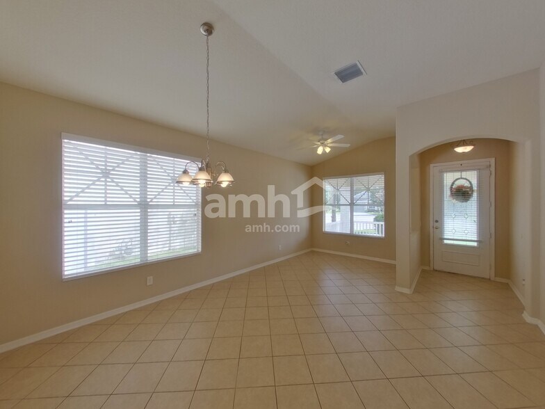 Building Photo - 1307 Gentilly Ln