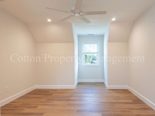 Building Photo - 4602 Terry Ln