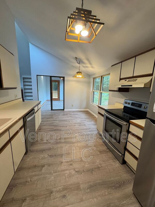 Building Photo - 17 Sand Spurrey Rd