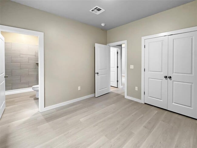 Building Photo - 412 N Bickford Ave