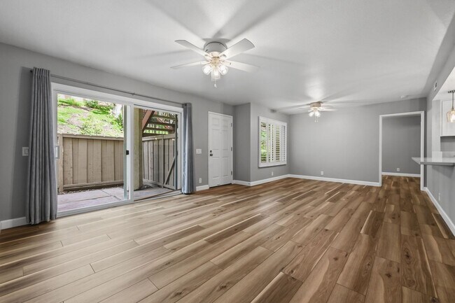 Building Photo - 4060 Rosenda Ct