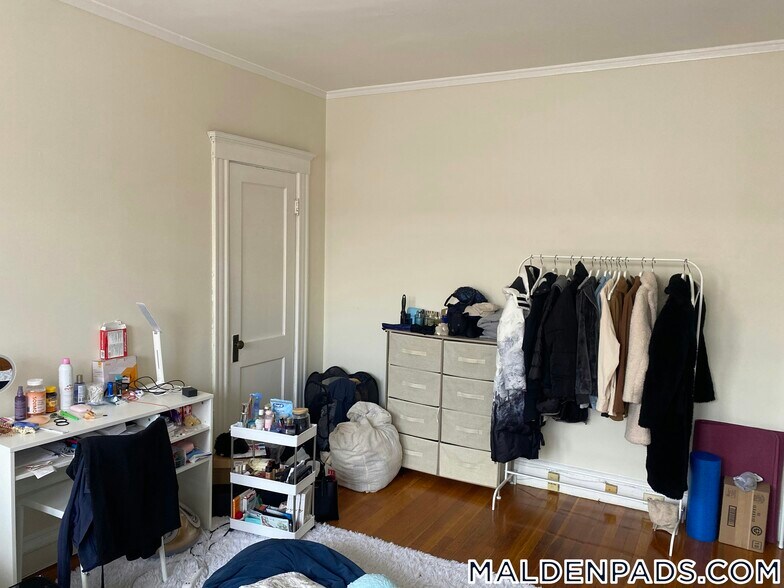 Building Photo - 17-19 Washington St.