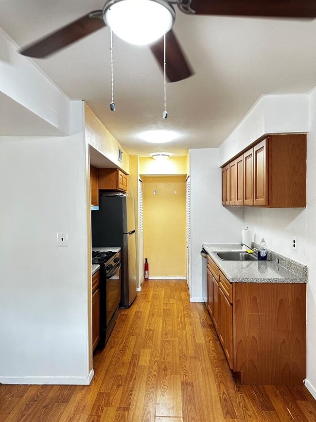 Building Photo - 154 Storm Dr