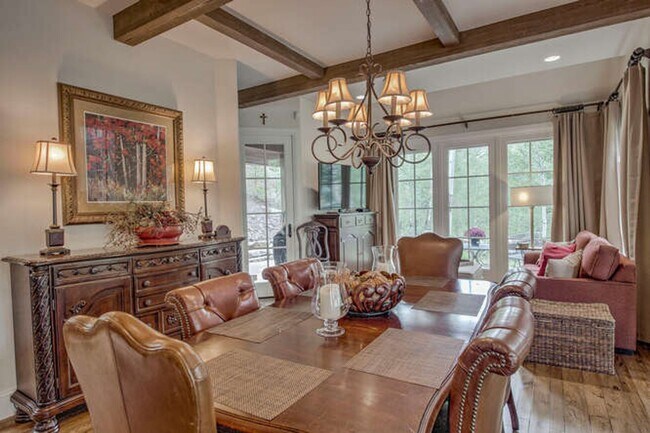 Building Photo - Winter Rental