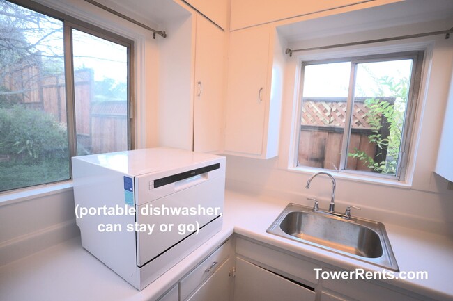 Building Photo - Noe Valley/Dolores Hts: 2 Bedroom+ Office ...