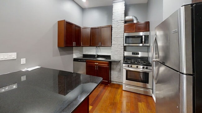 Building Photo - 171 Quail St