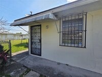 Building Photo - 11035 SW 56th St