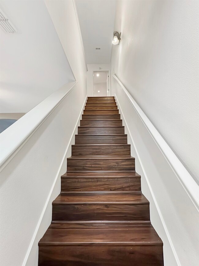Building Photo - 5714 Montevista Dr