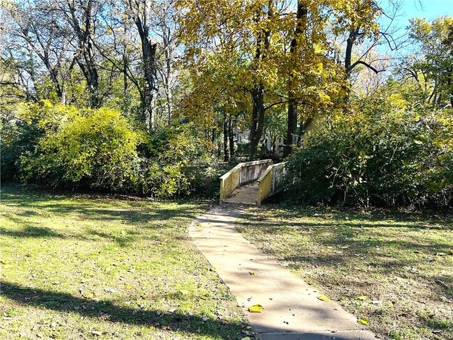 Building Photo - 2074 N Kantz Ln