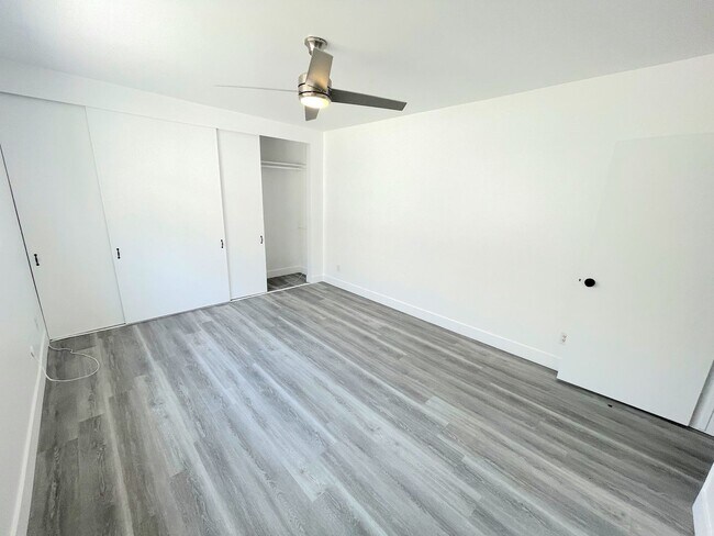 Building Photo - 1bd/1ba, Gorgeous, private unit with balcony, with parking in Sherman Oaks!