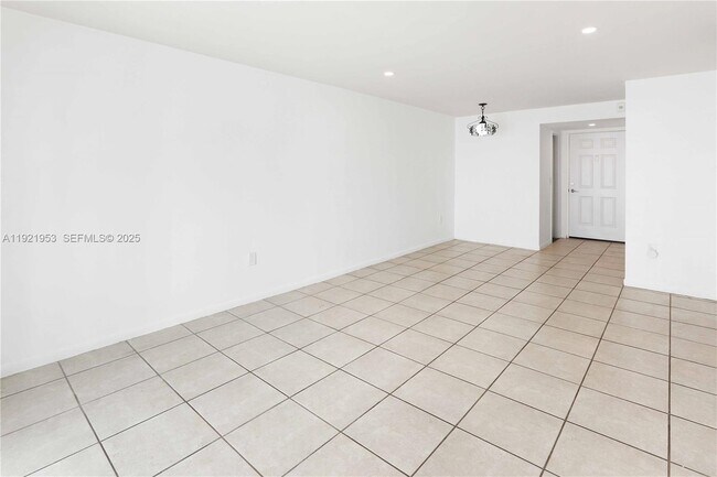 Building Photo - 1225 West Ave