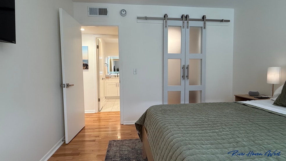 Primary w/ River View - 515 Basswood Ave
