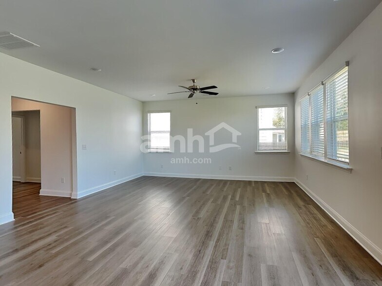 Building Photo - 3506 Jefferson Cor Ln